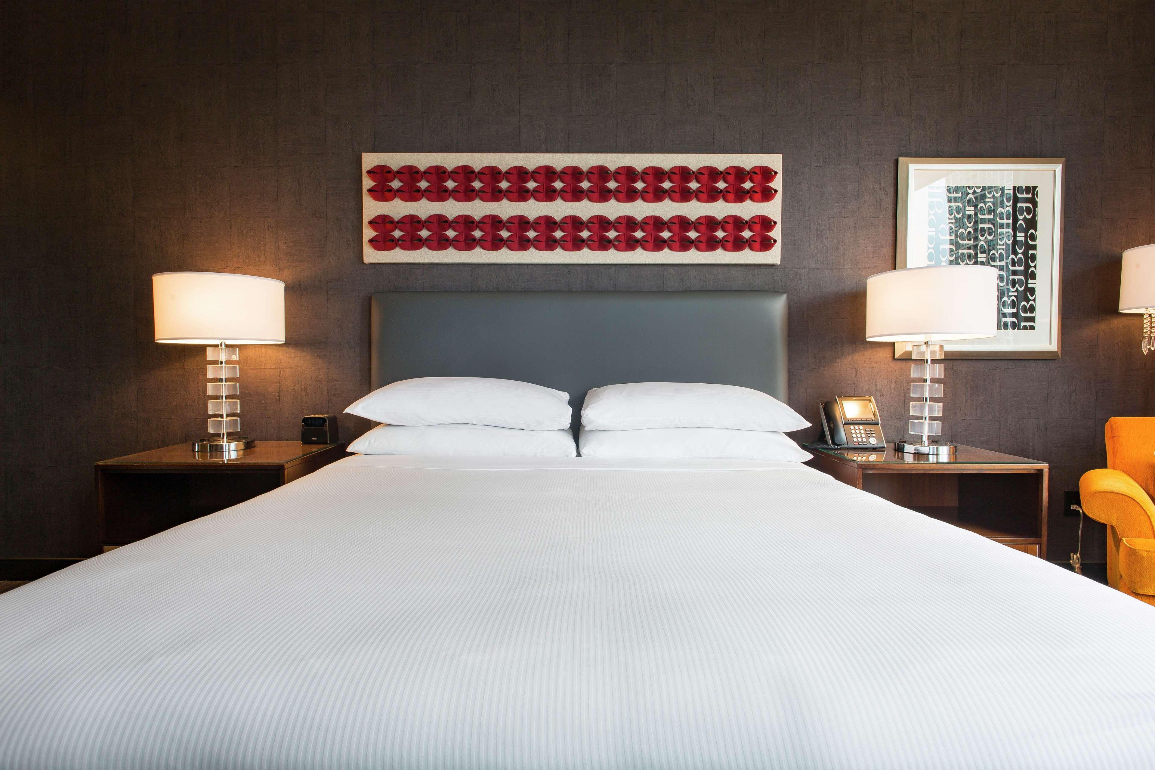 Thewit Chicago, A Hilton Hotel Экстерьер фото