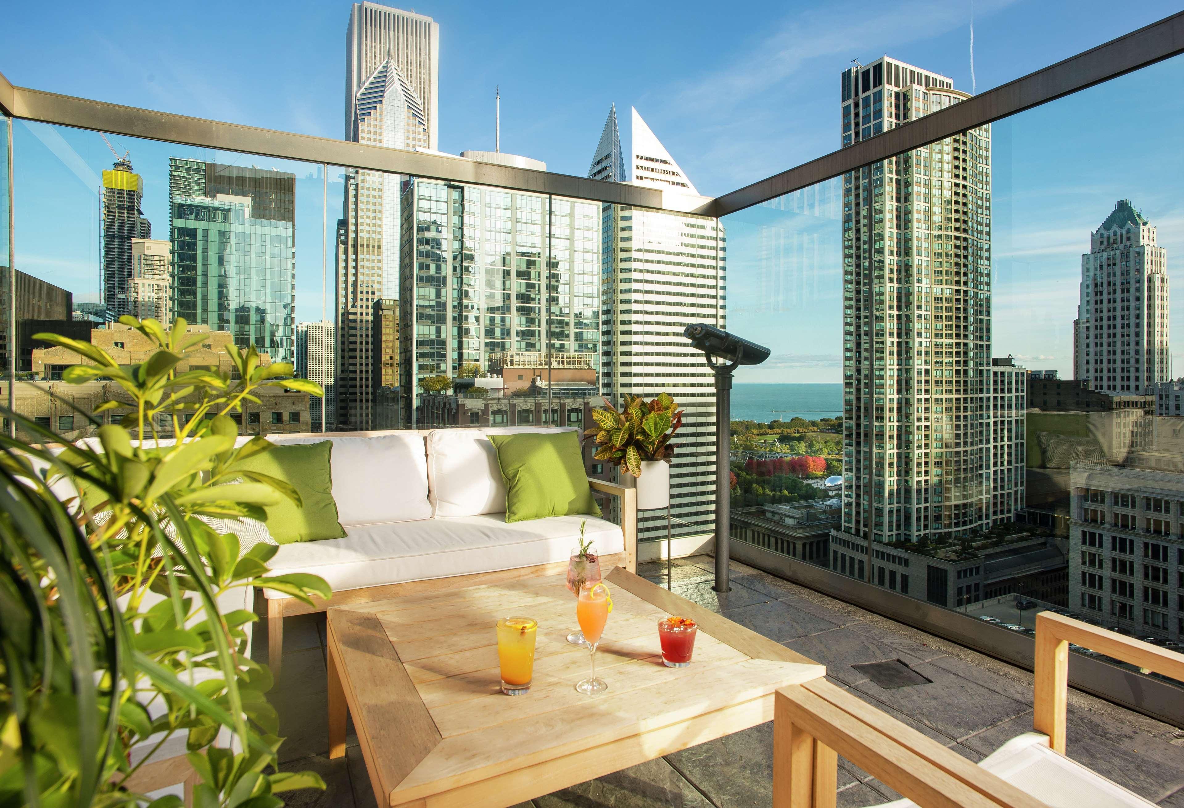 Thewit Chicago, A Hilton Hotel Экстерьер фото