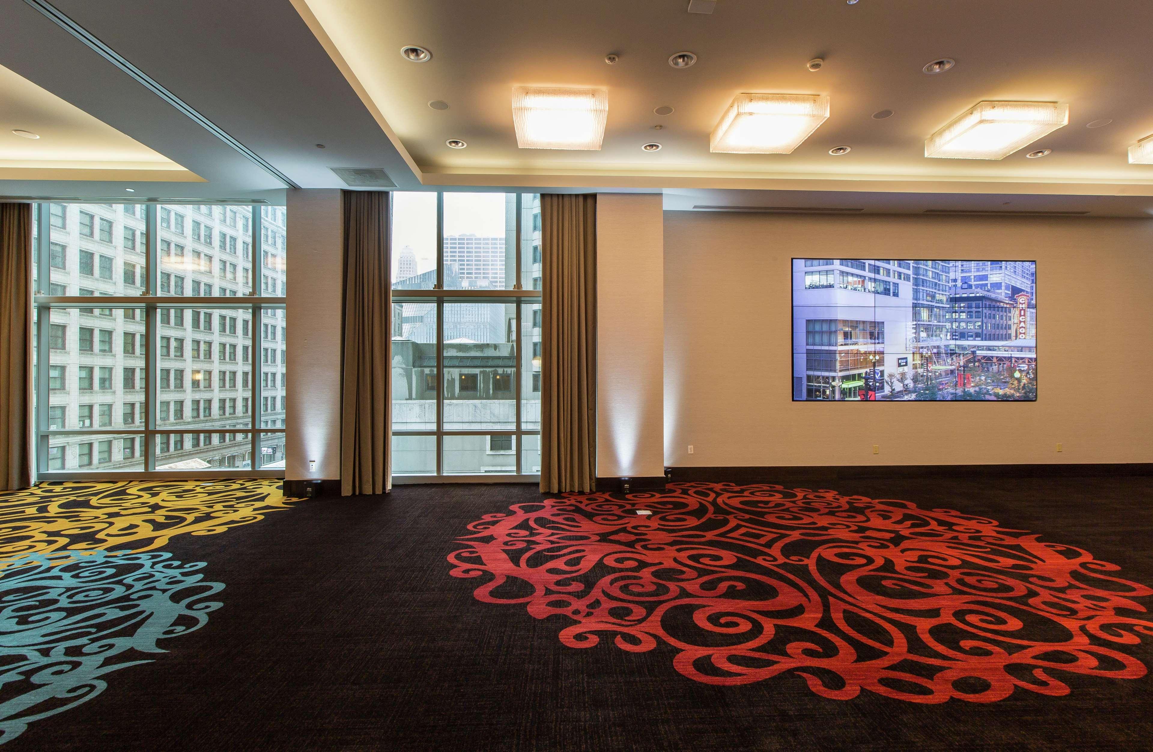 Thewit Chicago, A Hilton Hotel Экстерьер фото
