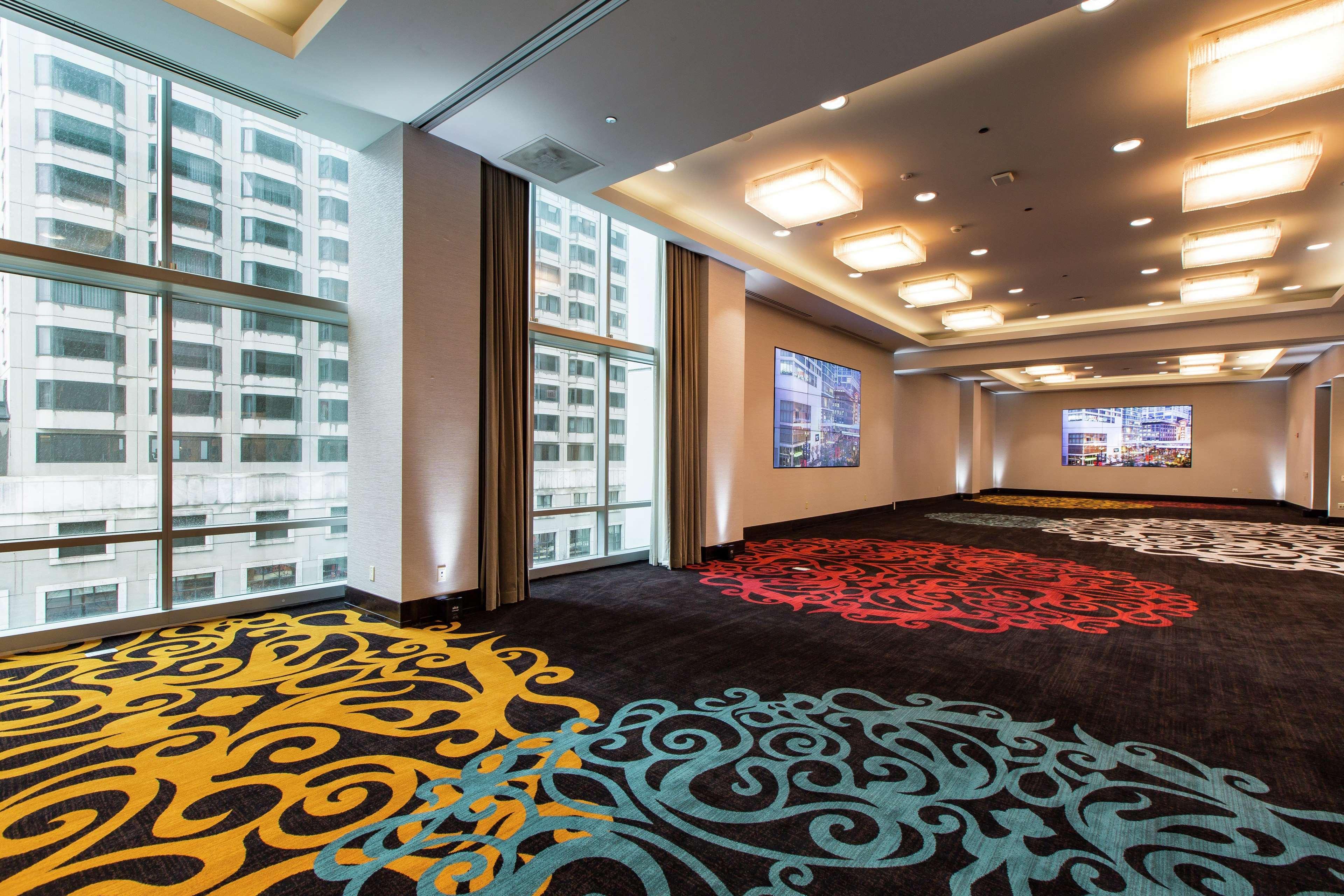 Thewit Chicago, A Hilton Hotel Экстерьер фото