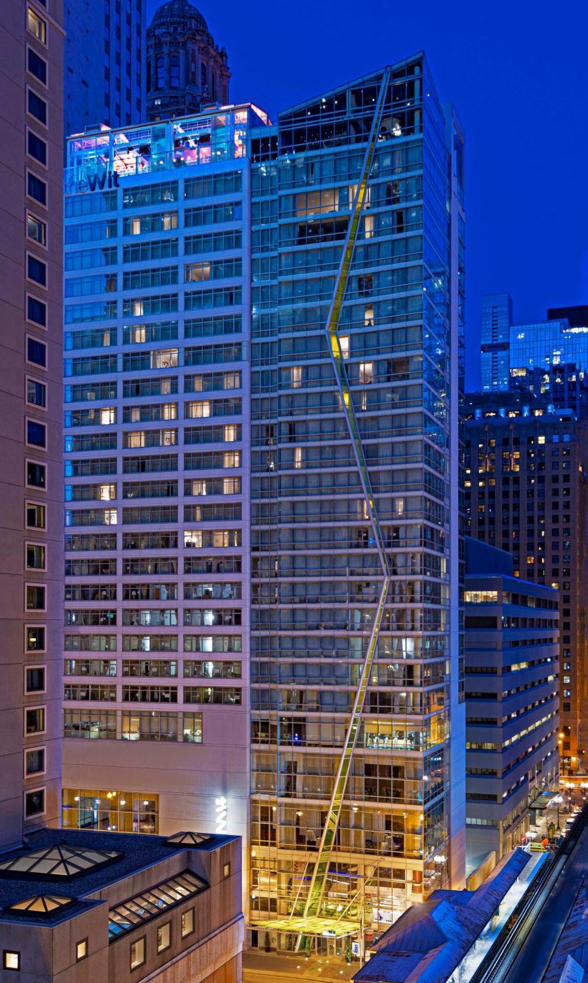 Thewit Chicago, A Hilton Hotel Экстерьер фото